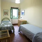 Monte A Alloggio per agriturismo Pescia